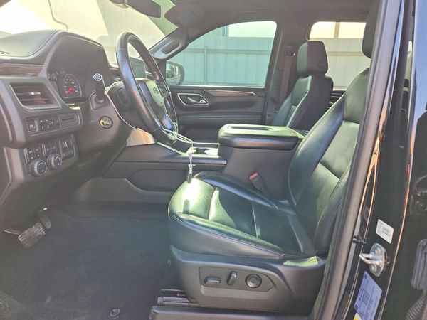 2021 CHEVROLET SUBURBAN Z71 — DENT