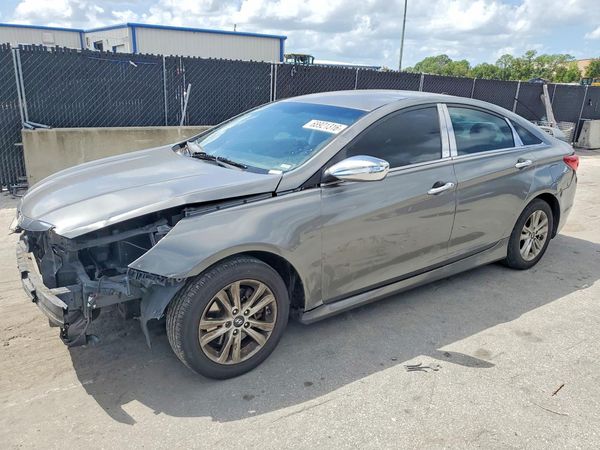2014 HYUNDAI SONATA — Front 3/4