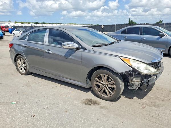 2014 HYUNDAI SONATA — Passenger 3/4