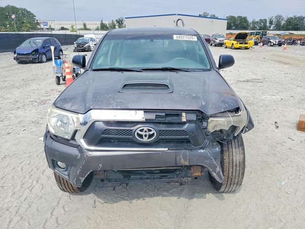 2015 TOYOTA TACOMA Delux Grade
