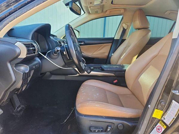 2016 LEXUS IS 200t