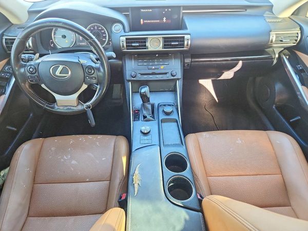 2016 LEXUS IS 200t