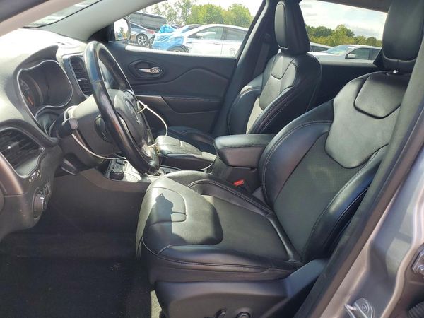 2021 JEEP CHEROKEE Latitude Plus — DENT