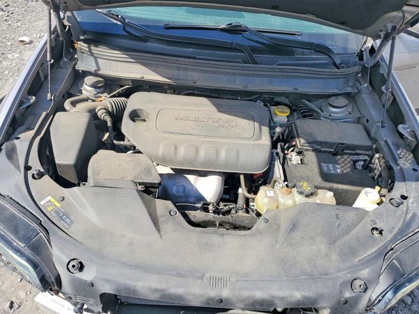 2021 JEEP CHEROKEE Latitude Plus — Engine bay