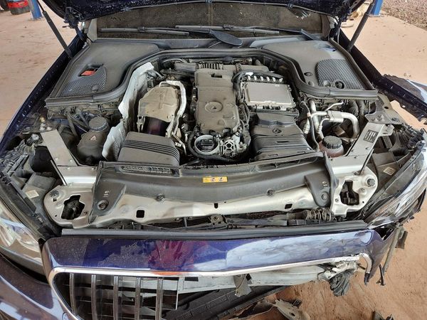 2020 MERCEDES-BENZ E AMG E53 — Engine bay