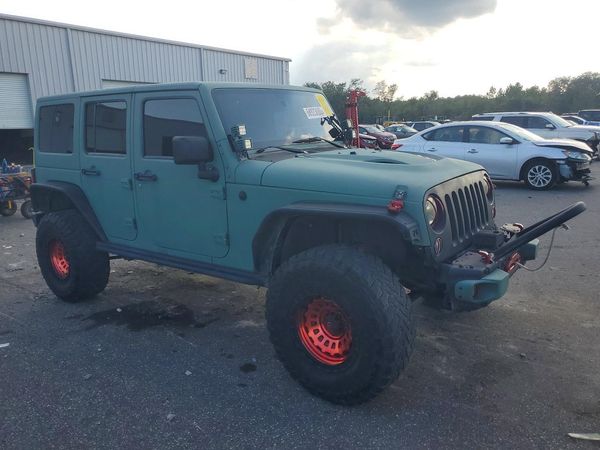 2014 JEEP WRANGLER Rubicon — Passenger 3/4