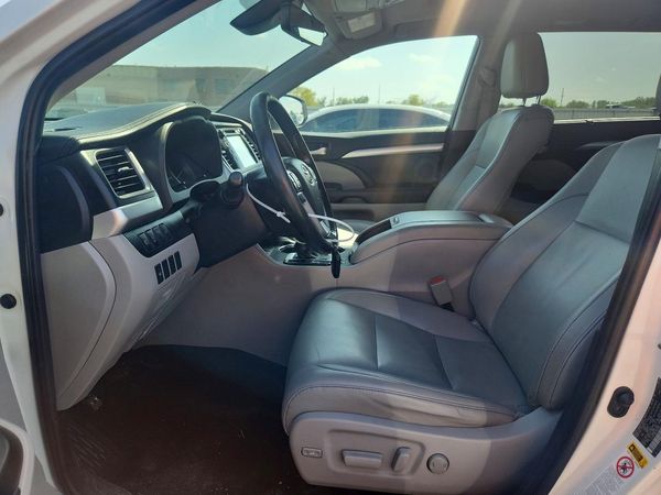 2019 TOYOTA HIGHLANDER — DENT