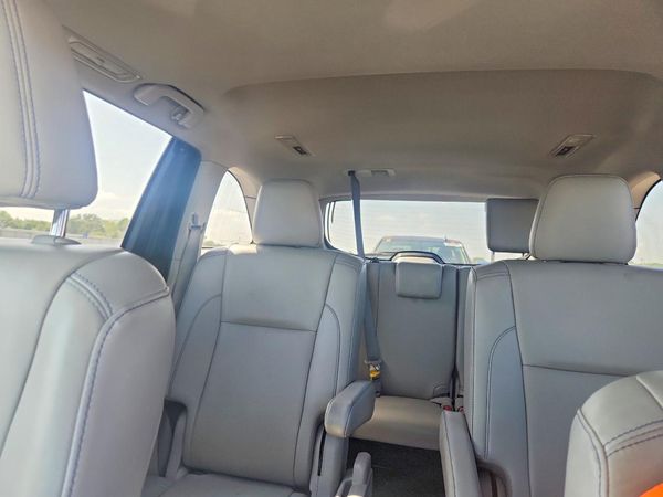 2019 TOYOTA HIGHLANDER — SUVN