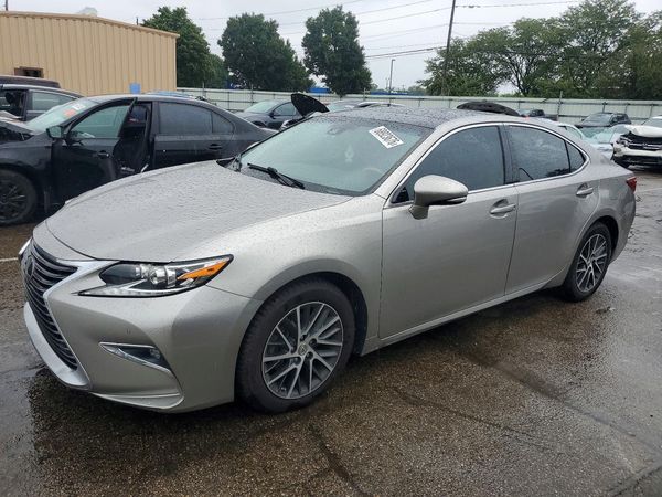 2016 LEXUS ES — DSFA — Front 3/4