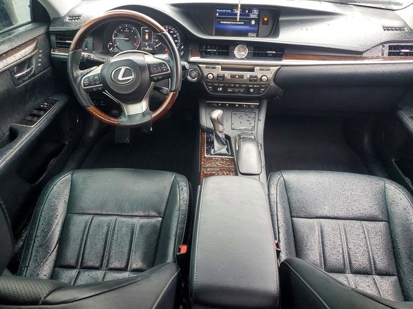 2016 LEXUS ES 350 — CKPT
