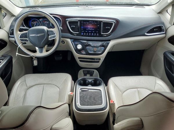 2017 CHRYSLER PACIFICA Limited — CKPT