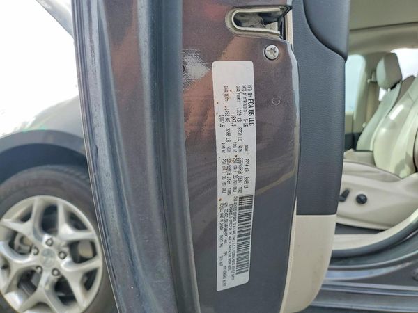 2017 CHRYSLER PACIFICA Limited — VINS