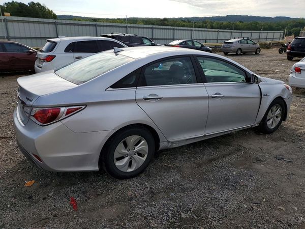 2013 HYUNDAI SONATA Hybrid / Hybrid Limited