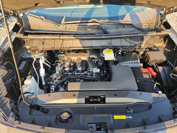 2026 NISSAN PATHFINDER — Engine bay
