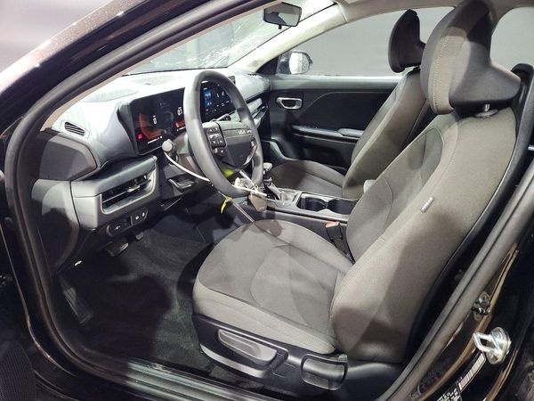2026 KIA K4 LX, LXS