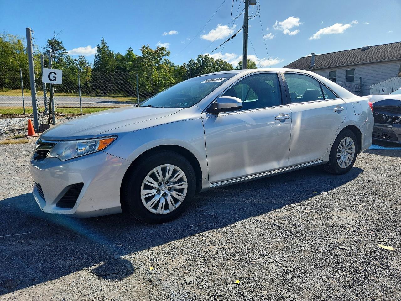 2014 TOYOTA CAMRY