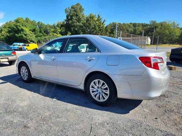 2014 TOYOTA CAMRY