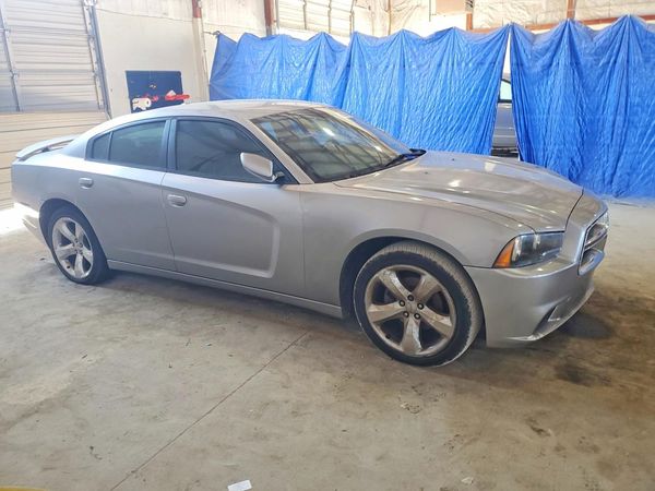 2014 DODGE CHARGER SXT — Passenger 3/4