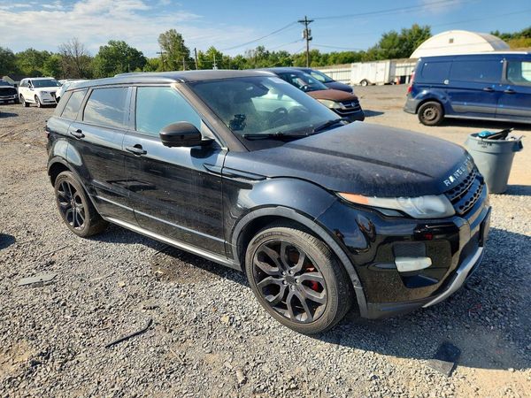 2014 LAND ROVER RANGEROVER Dynamic Premium — Passenger 3/4