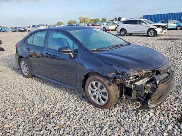 2026 TOYOTA COROLLA — Passenger 3/4