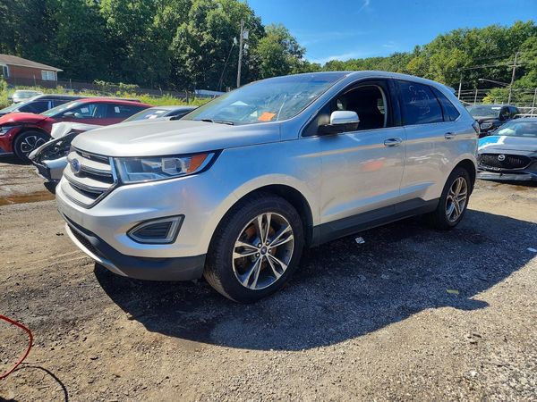 2018 FORD EDGE Titanium — Front 3/4