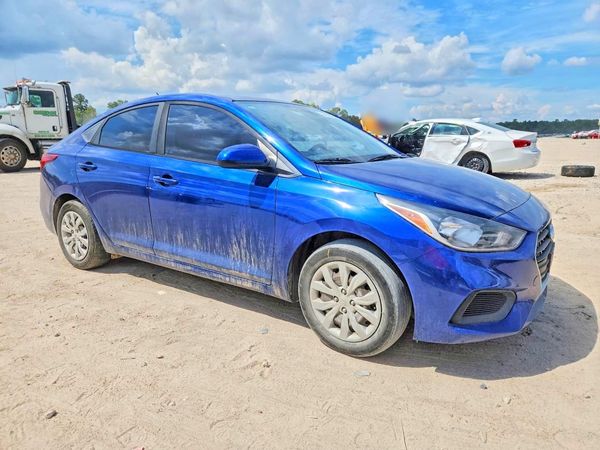 2019 HYUNDAI ACCENT SE and SEL — Passenger 3/4
