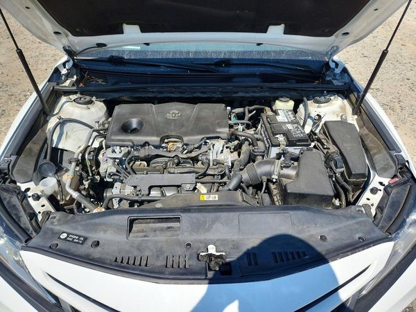 2018 TOYOTA CAMRY L/LE/SE/XLE — Engine bay