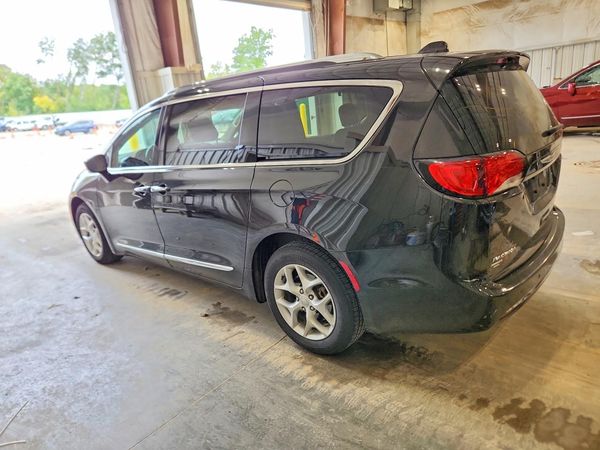 2017 CHRYSLER PACIFICA Touring L Plus — DSRA