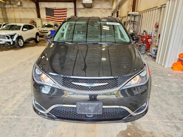 2017 CHRYSLER PACIFICA Touring L Plus — DIRF