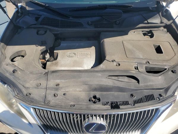 2012 LEXUS RX — Engine bay