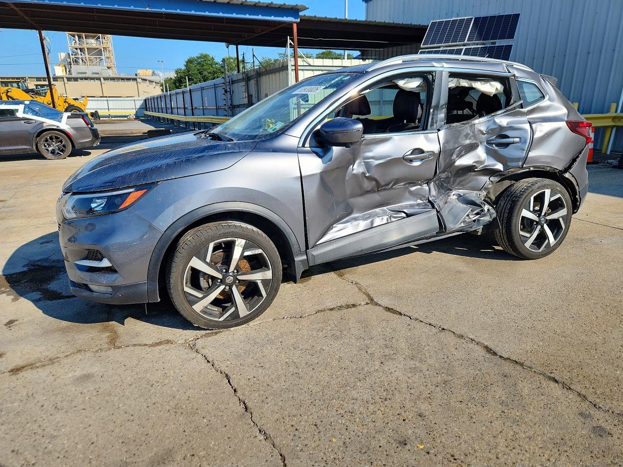 2020 NISSAN ROGUE SPORT — Front 3/4
