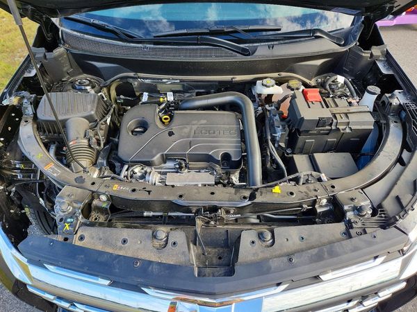 2026 CHEVROLET EQUINOX 2LT — Engine bay