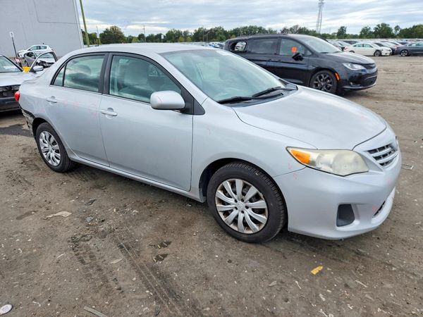2013 TOYOTA COROLLA — Passenger 3/4