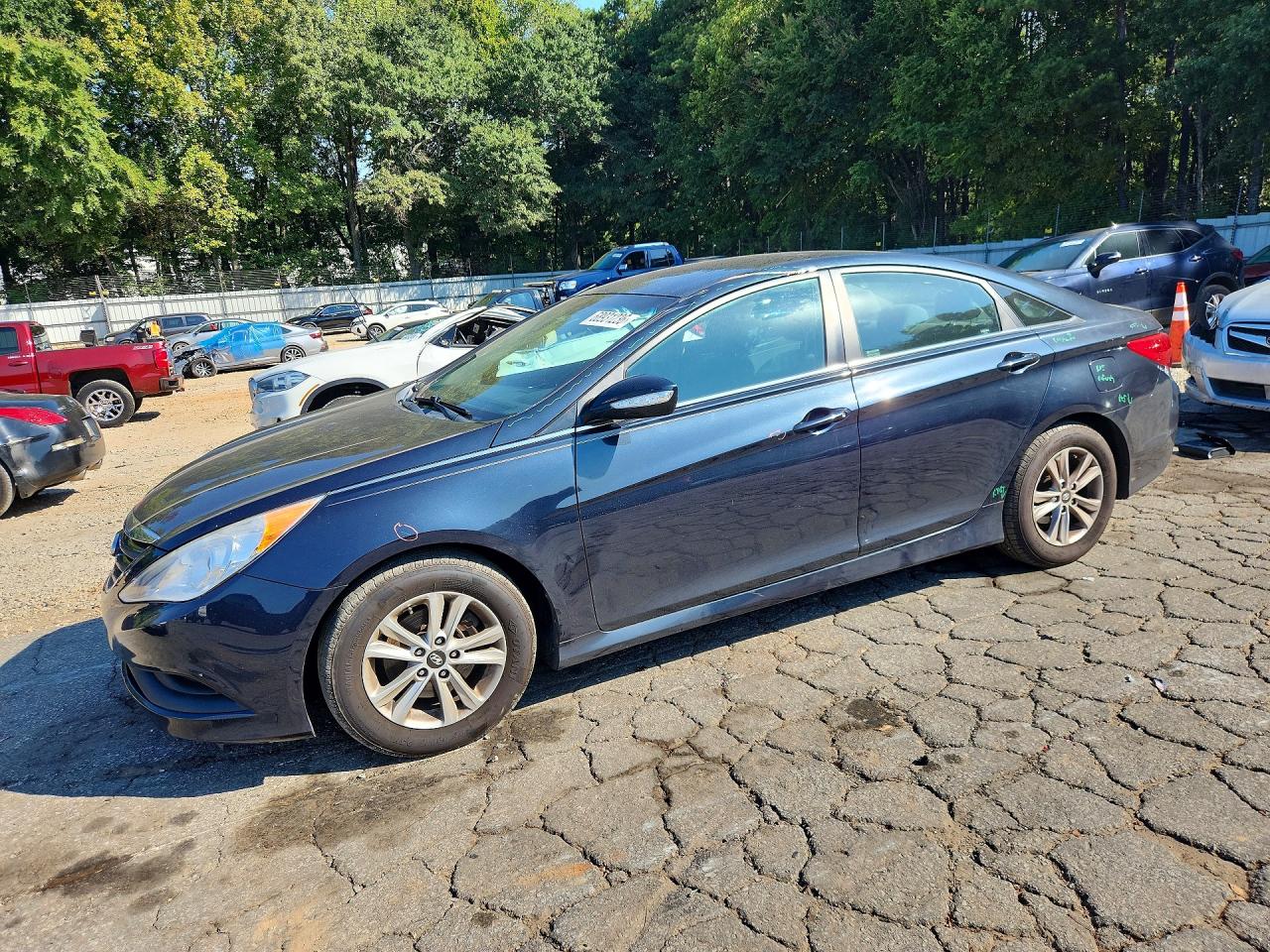 2014 HYUNDAI SONATA GLS/ GLS Popular — Front 3/4