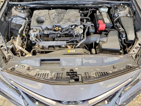 2021 TOYOTA CAMRY — Engine bay