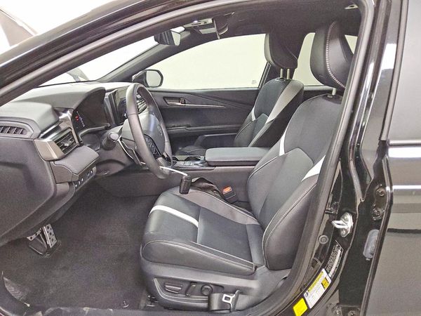 2025 TOYOTA CAMRY — DENT