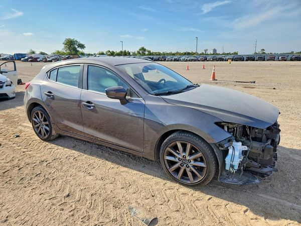 2018 MAZDA 3 — Passenger 3/4