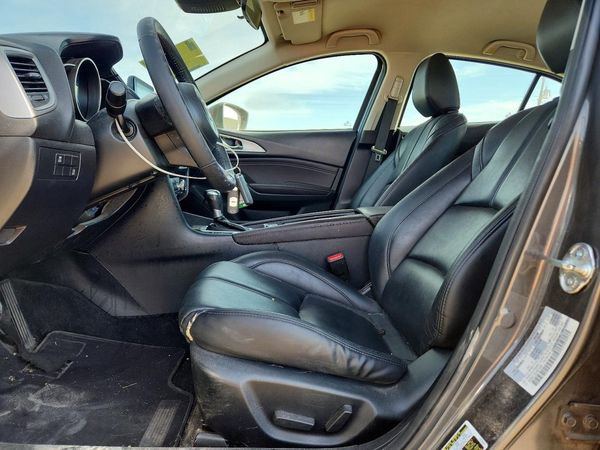 2018 MAZDA 3 — DENT
