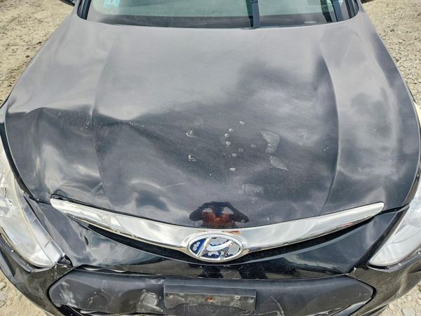 2014 HYUNDAI SONATA — Engine bay