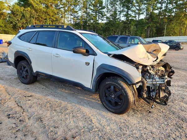 2023 SUBARU OUTBACK WILDERNESS — Passenger 3/4