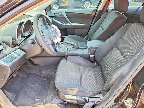 2013 MAZDA 3 Sport/GX