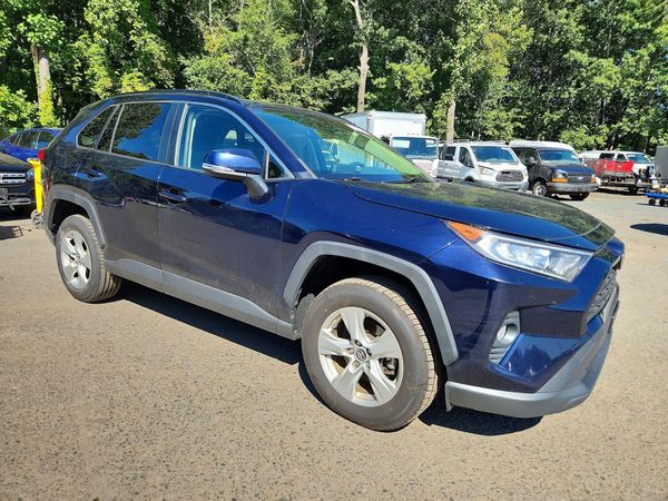 2019 TOYOTA RAV4 XLE / XLE Premium 4WD