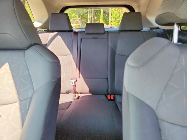 2019 TOYOTA RAV4 XLE / XLE Premium 4WD