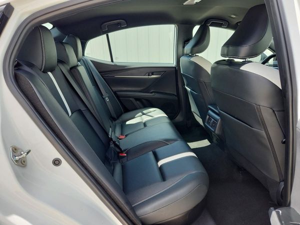 2026 TOYOTA CAMRY