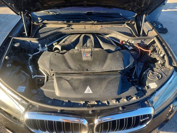 2018 BMW X5 X5 M — Engine bay