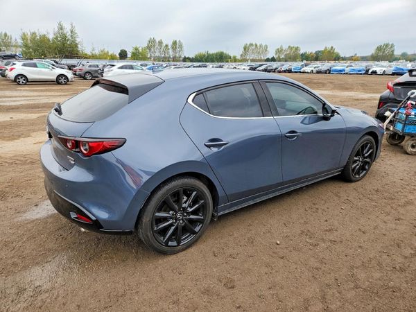 2024 MAZDA 3 Premium Package — PSRA
