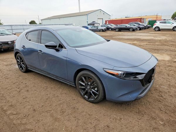 2024 MAZDA 3 Premium Package — Passenger 3/4