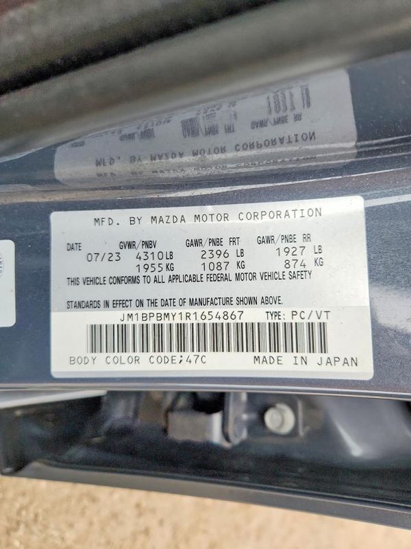 2024 MAZDA 3 Premium Package — VINS