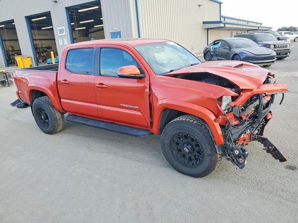 2017 TOYOTA TACOMA