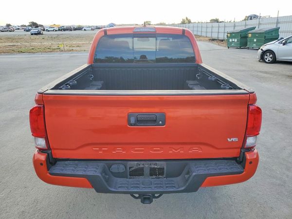 2017 TOYOTA TACOMA